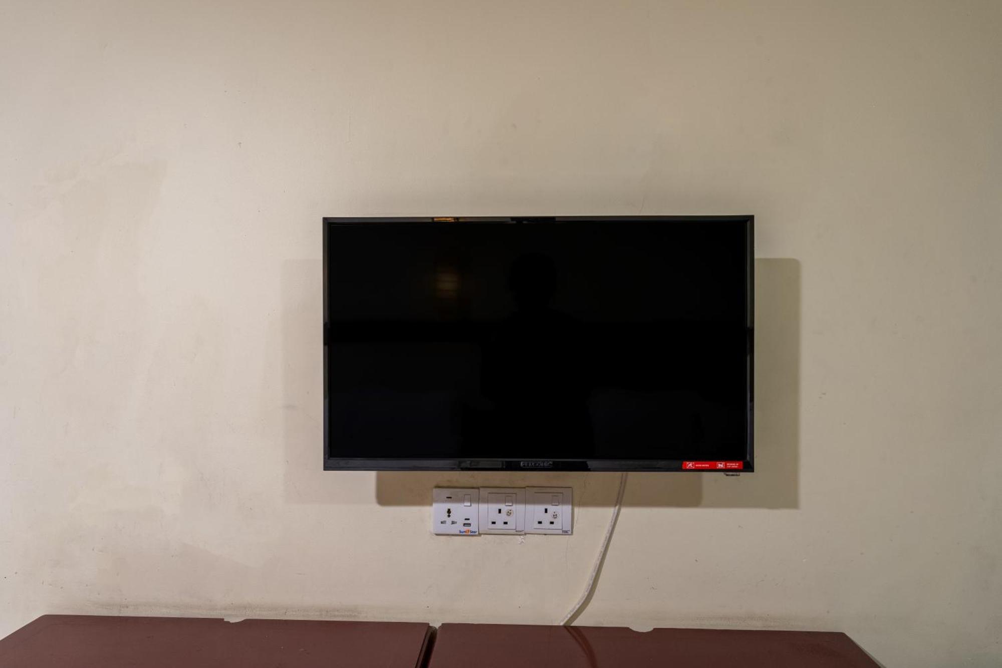 Pertama Lodge Тавау Екстериор снимка