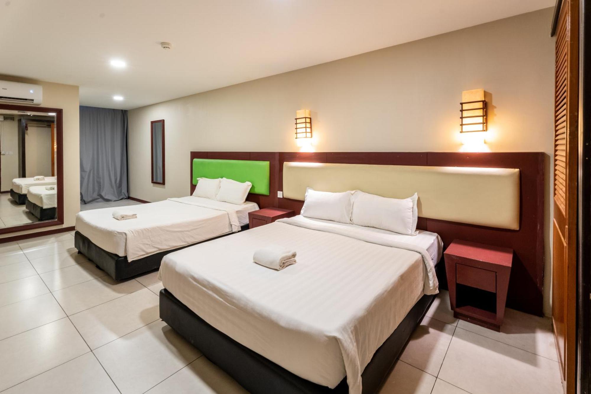 Pertama Lodge Тавау Екстериор снимка