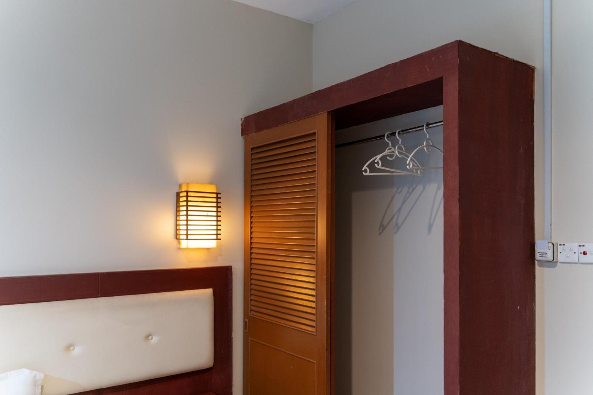 Pertama Lodge Тавау Екстериор снимка
