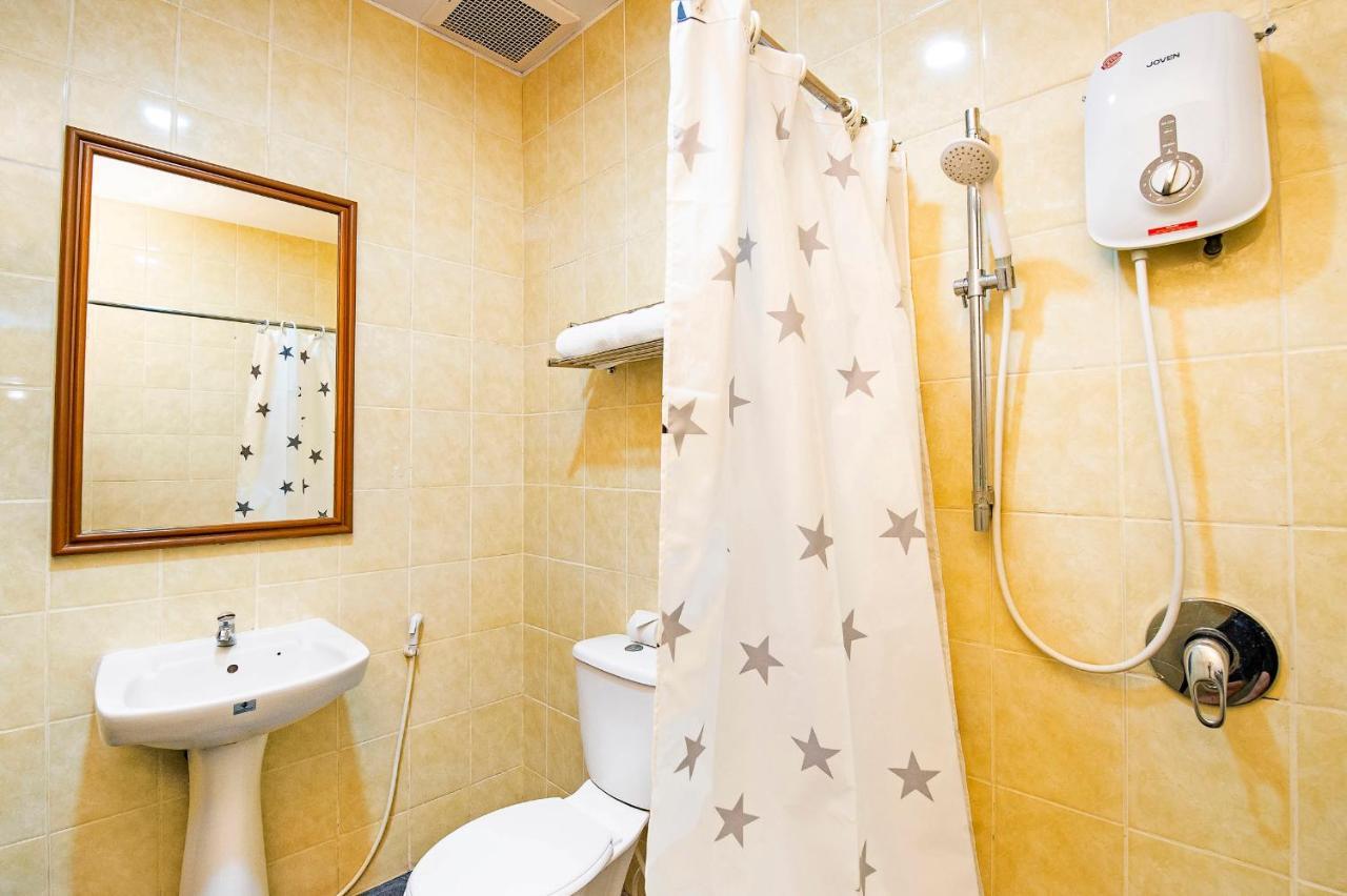 Pertama Lodge Тавау Екстериор снимка